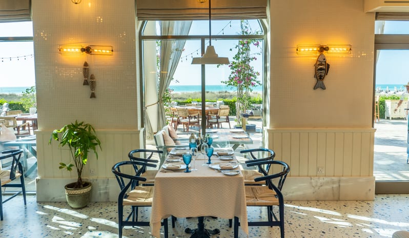 middle-east-holidays-abu-dhabi-rixos-premium-saadiyat-island-hotel-mermaid-interior